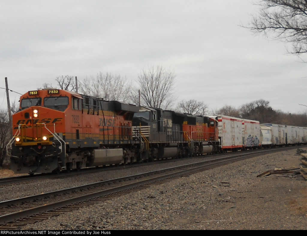 BNSF 7832 East